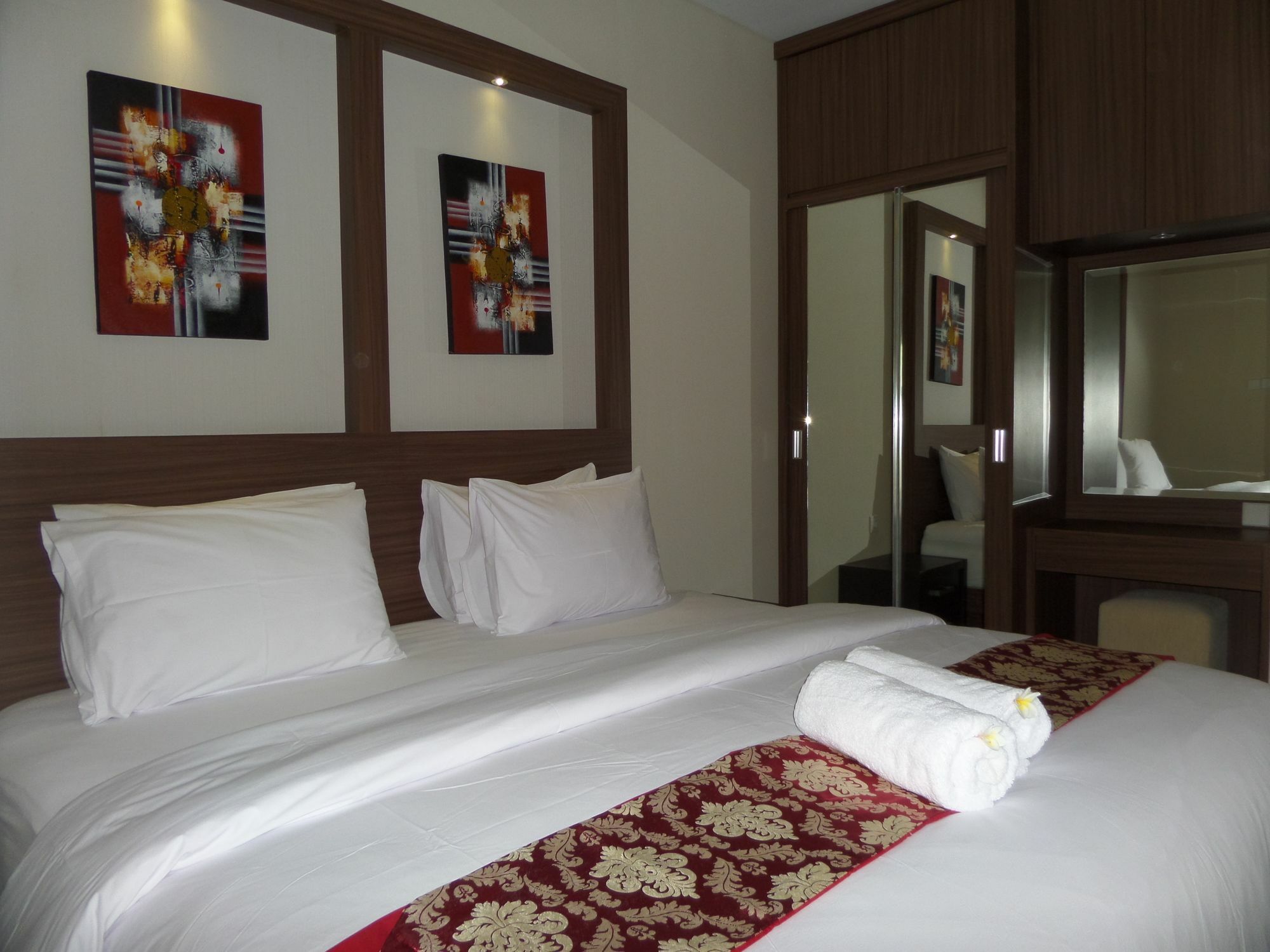 Royal Majesty Villas Kuta  Luaran gambar