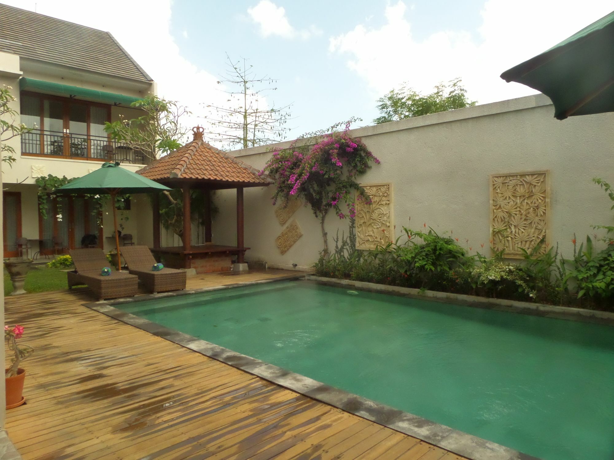 Royal Majesty Villas Kuta  Luaran gambar