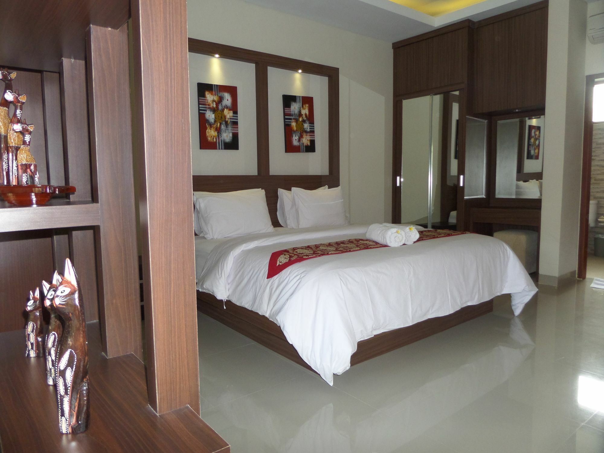 Royal Majesty Villas Kuta  Luaran gambar