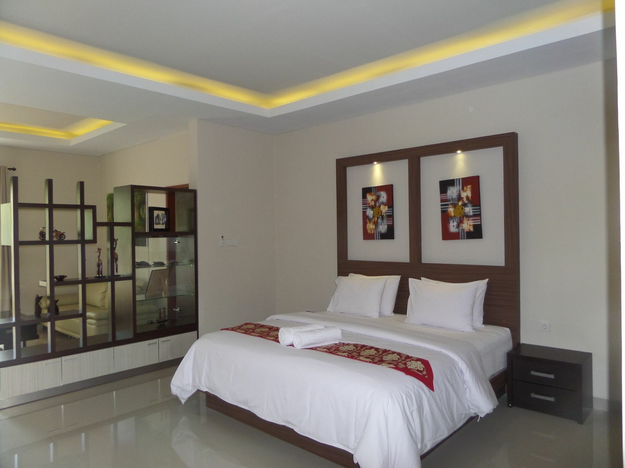 Royal Majesty Villas Kuta  Luaran gambar