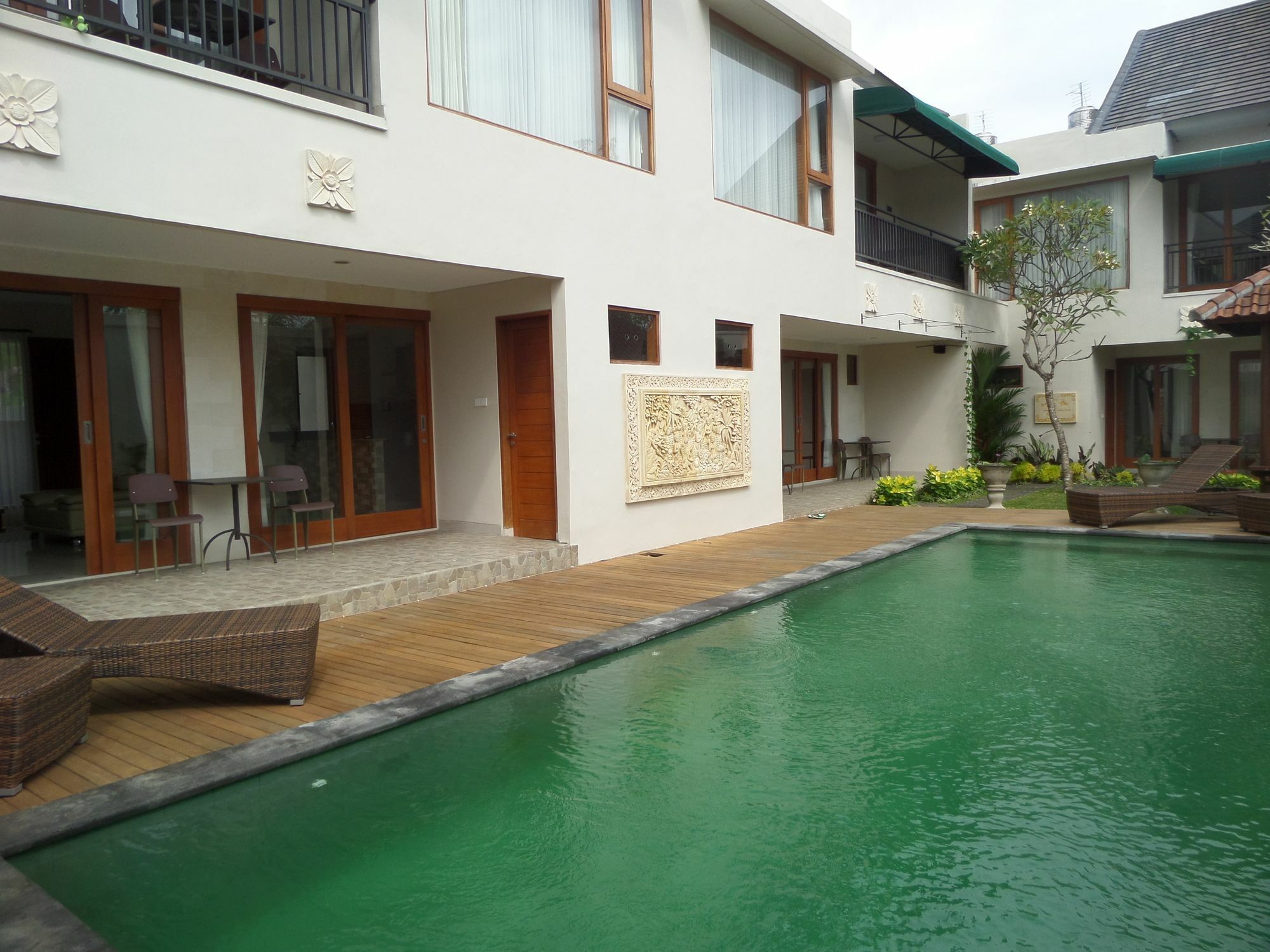Royal Majesty Villas Kuta  Luaran gambar